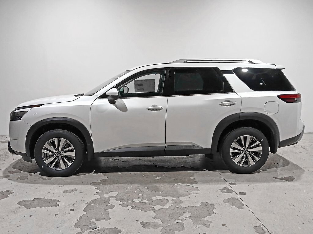 New 2025 Nissan Pathfinder SL SL 4WD