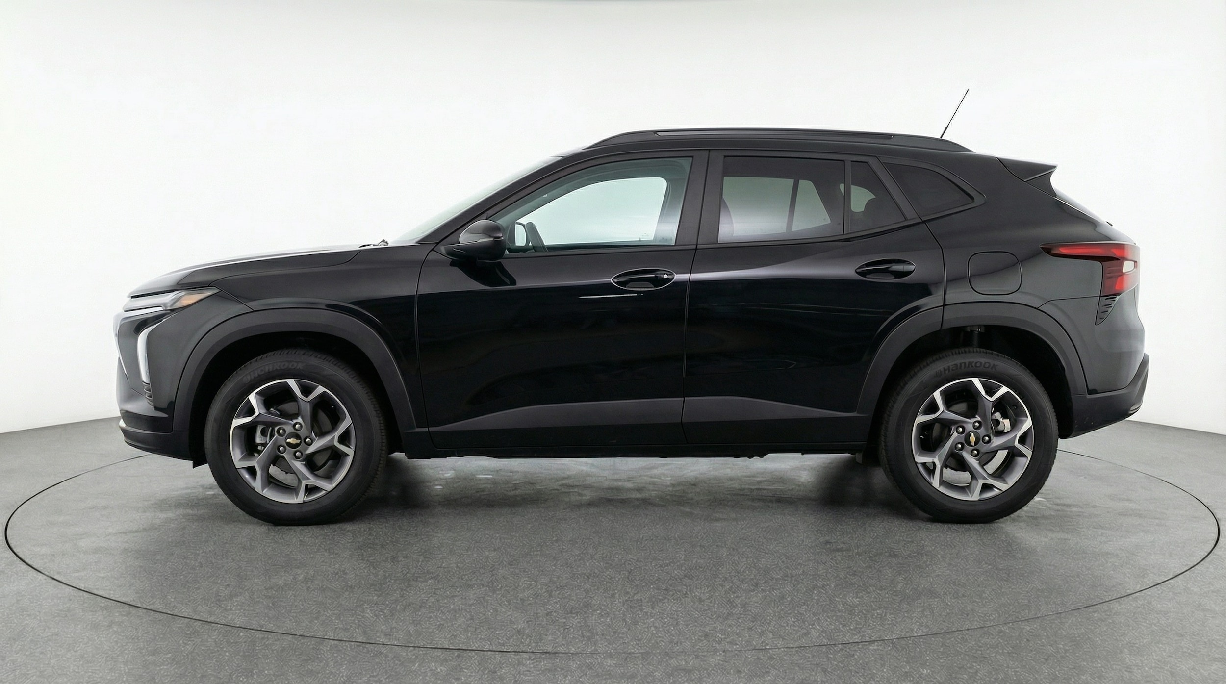 Thumbnail: 2025 Chevrolet Trax - 4