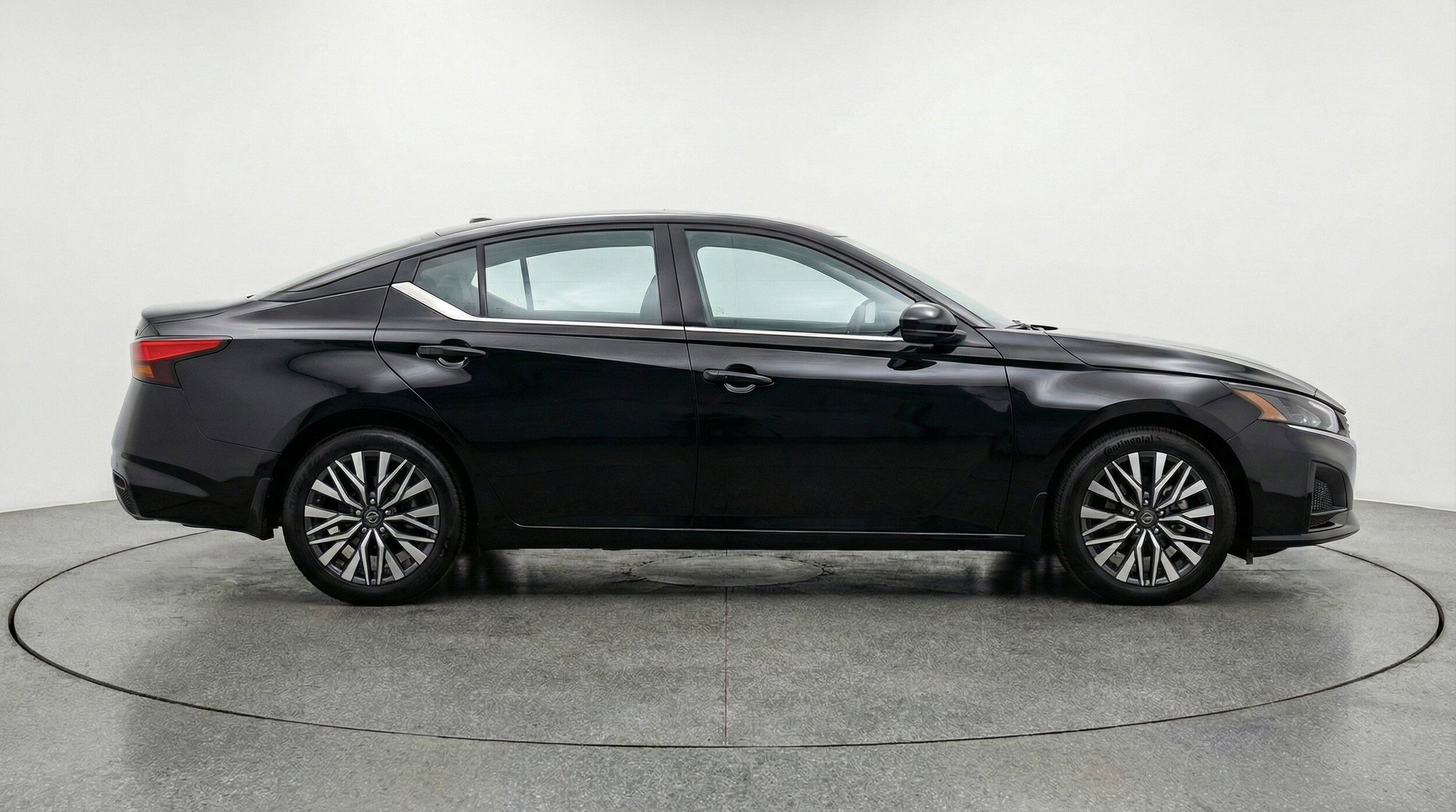 Thumbnail: 2025 Nissan Altima - 11