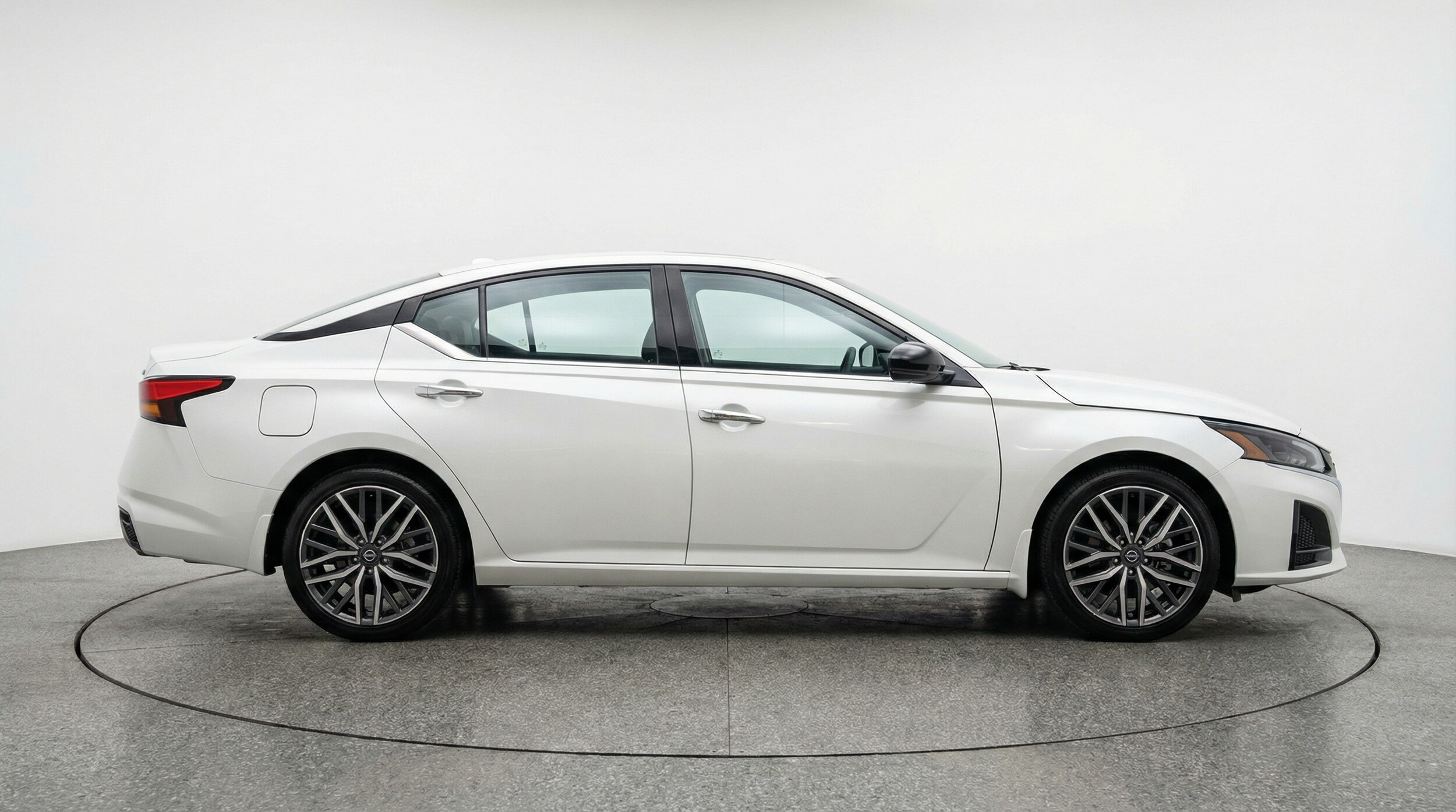 Thumbnail: 2025 Nissan Altima - 8