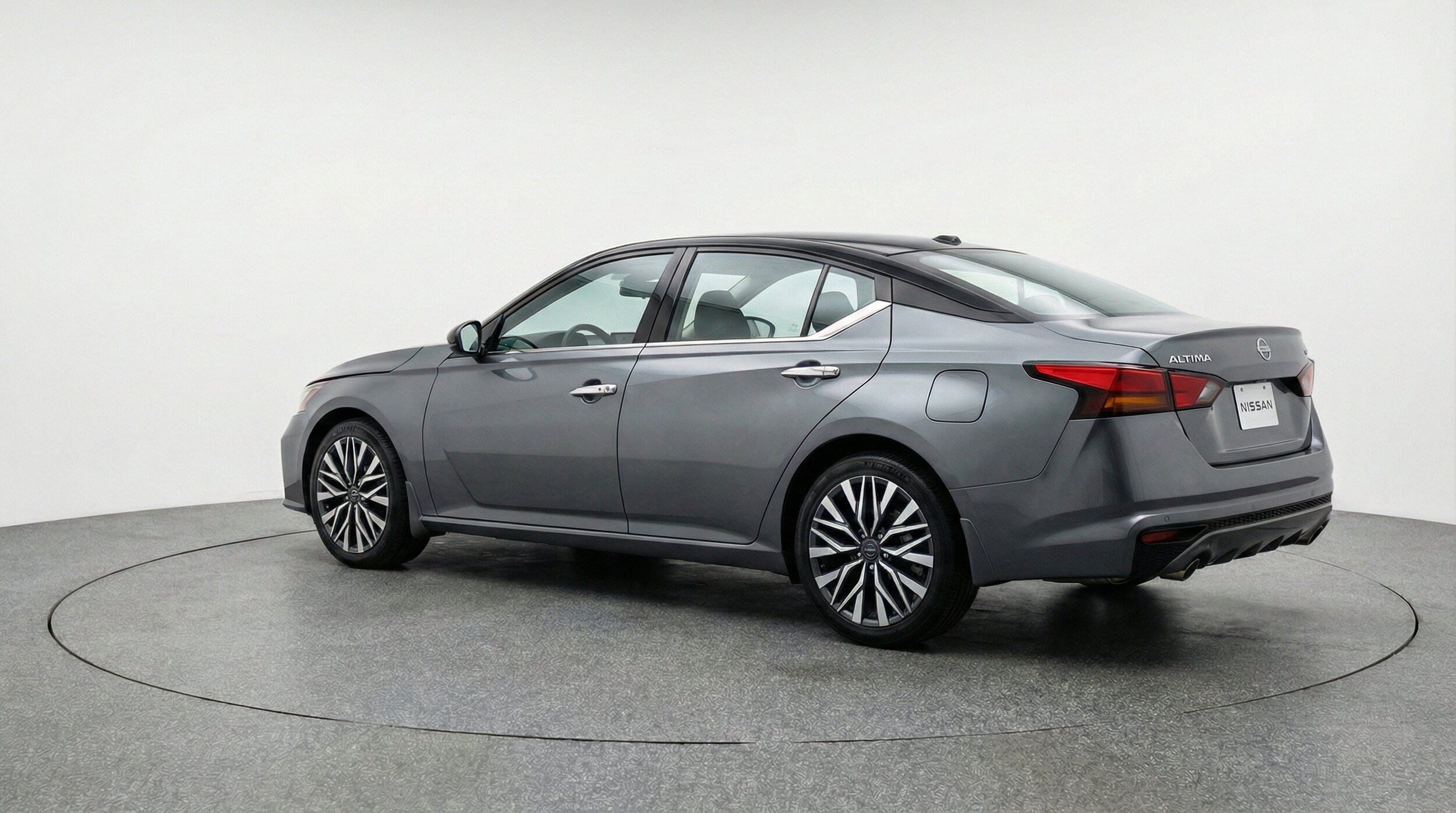 Thumbnail: 2025 Nissan Altima - 5