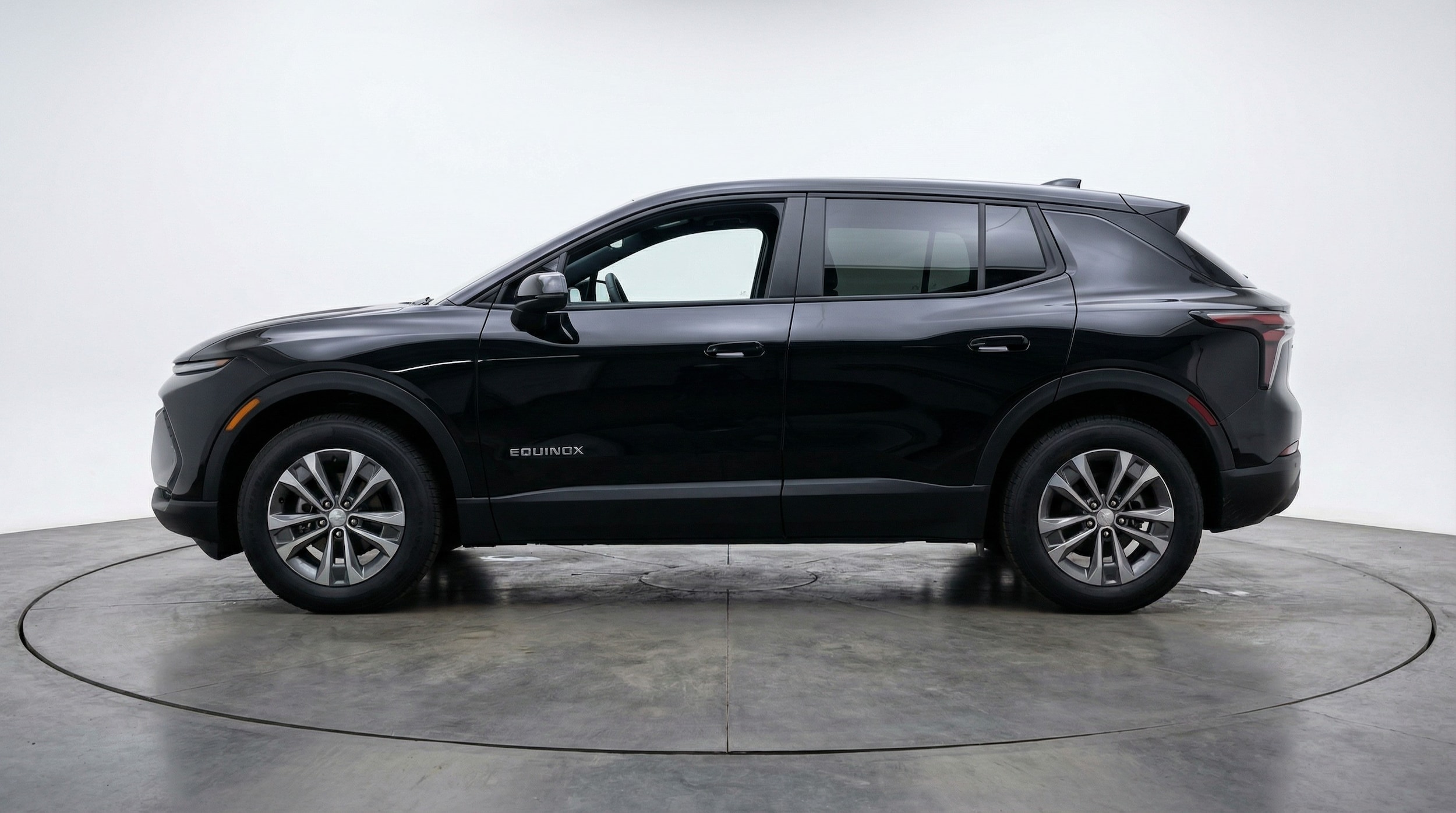 Thumbnail: 2025 Chevrolet Equinox - 4