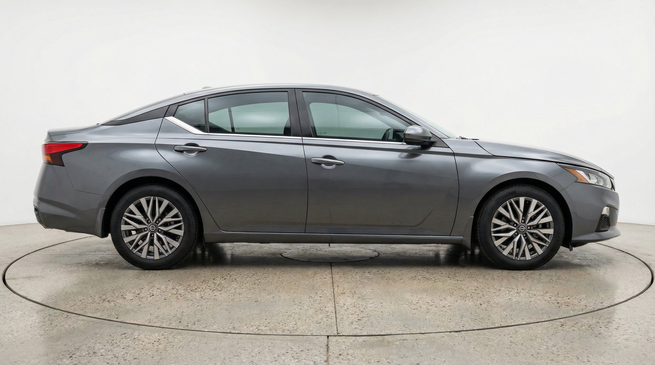 Thumbnail: 2025 Nissan Altima - 11