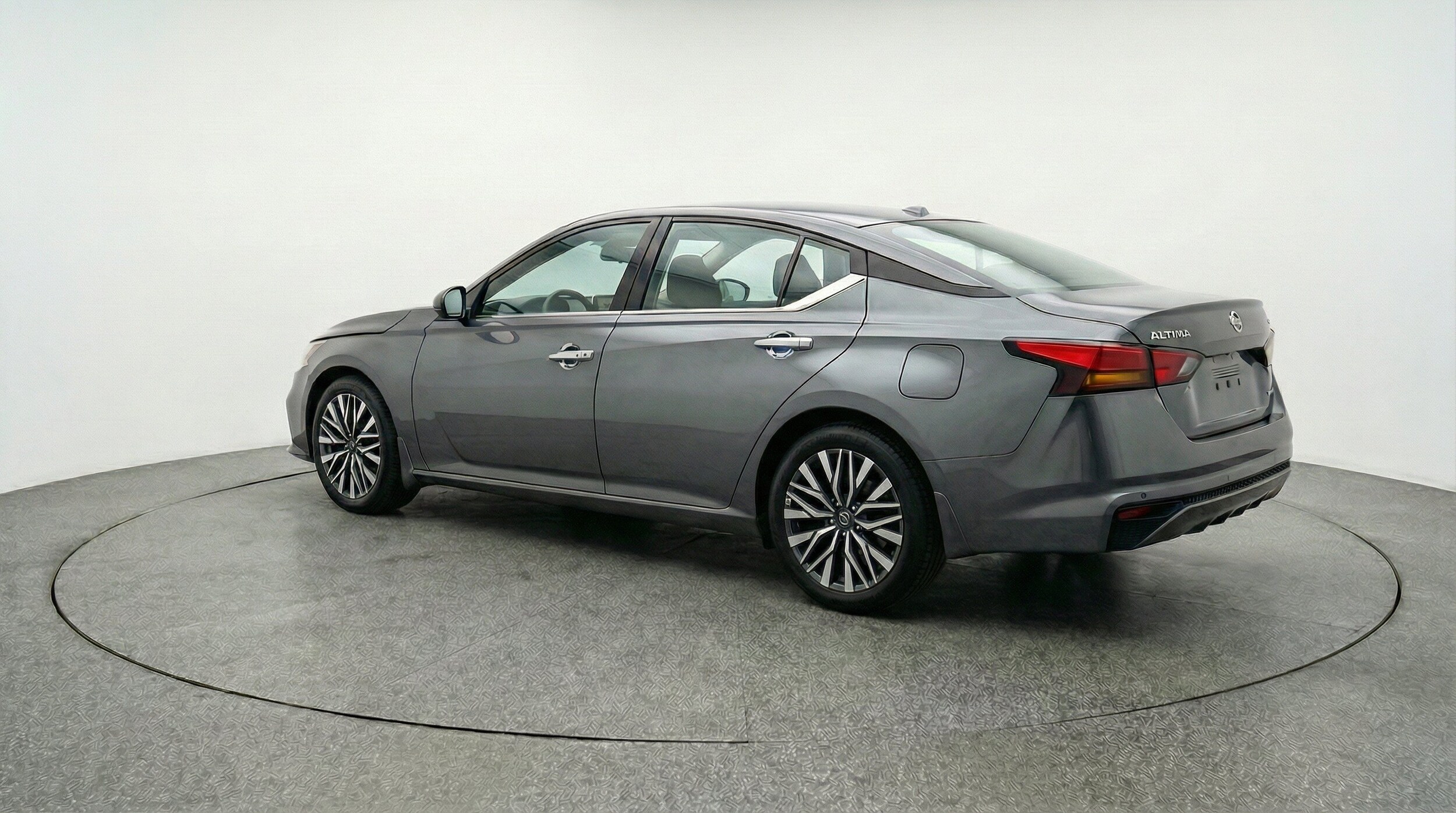 Thumbnail: 2025 Nissan Altima - 6