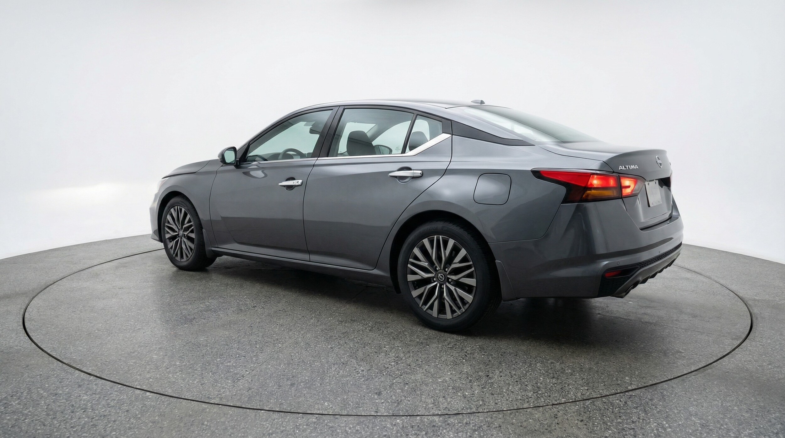 Thumbnail: 2025 Nissan Altima - 5