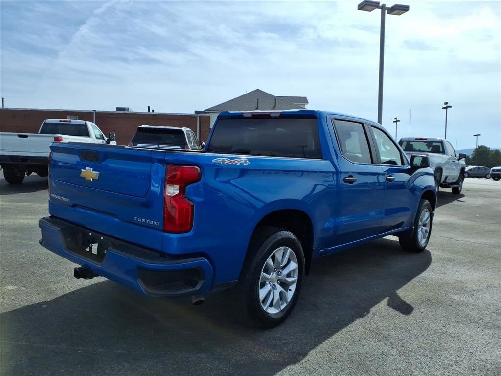 2022 Chevrolet Silverado 1500 Custom photo 4