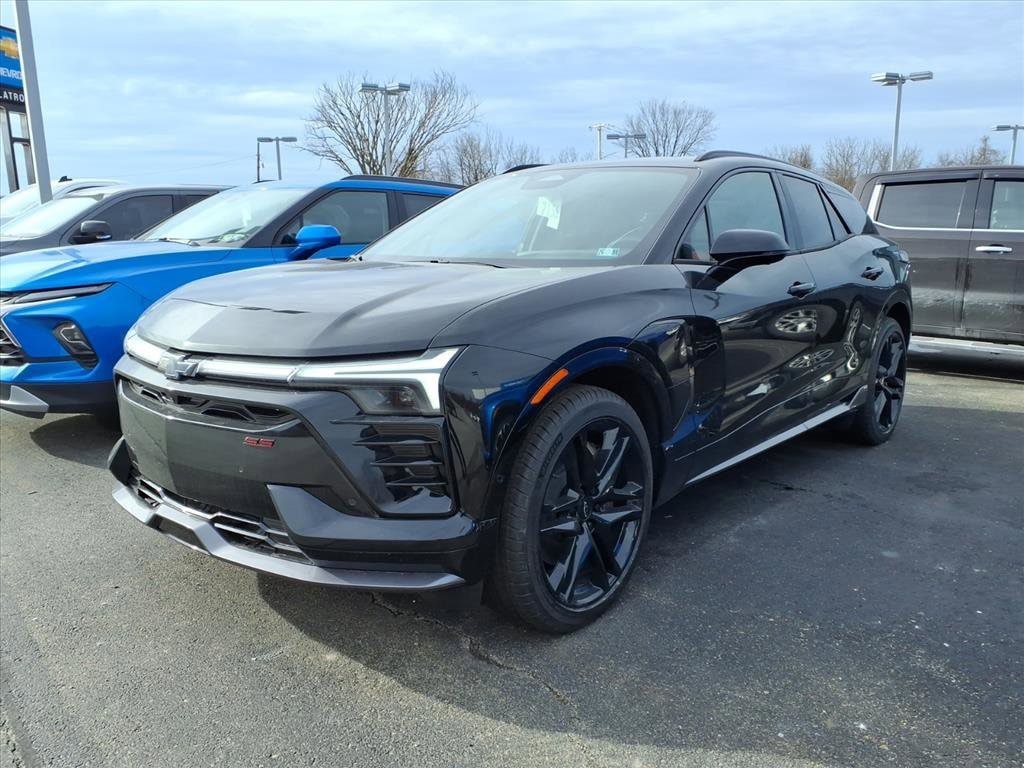2026 Chevrolet Blazer EV SS's photo