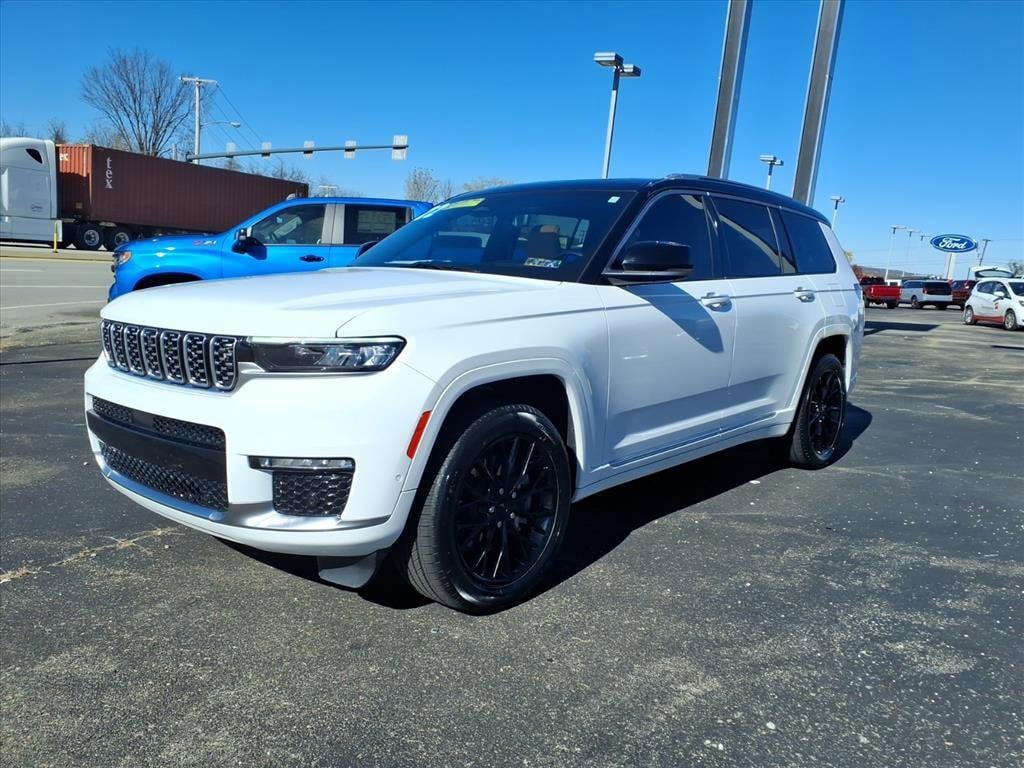2022 Jeep Grand Cherokee L Summit's photo