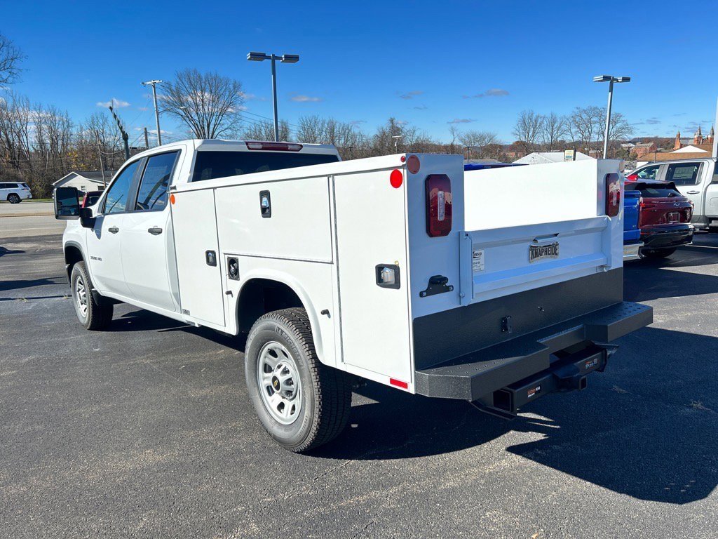 2024 Chevrolet Silverado 3500HD photo 3
