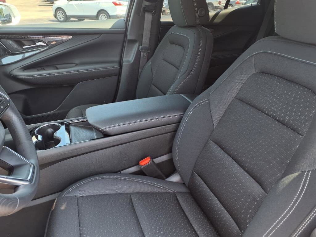 2025 Chevrolet Blazer EV photo 4