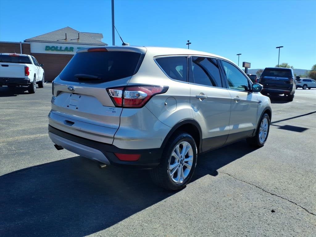 Used 2017 Ford Escape SE SUV