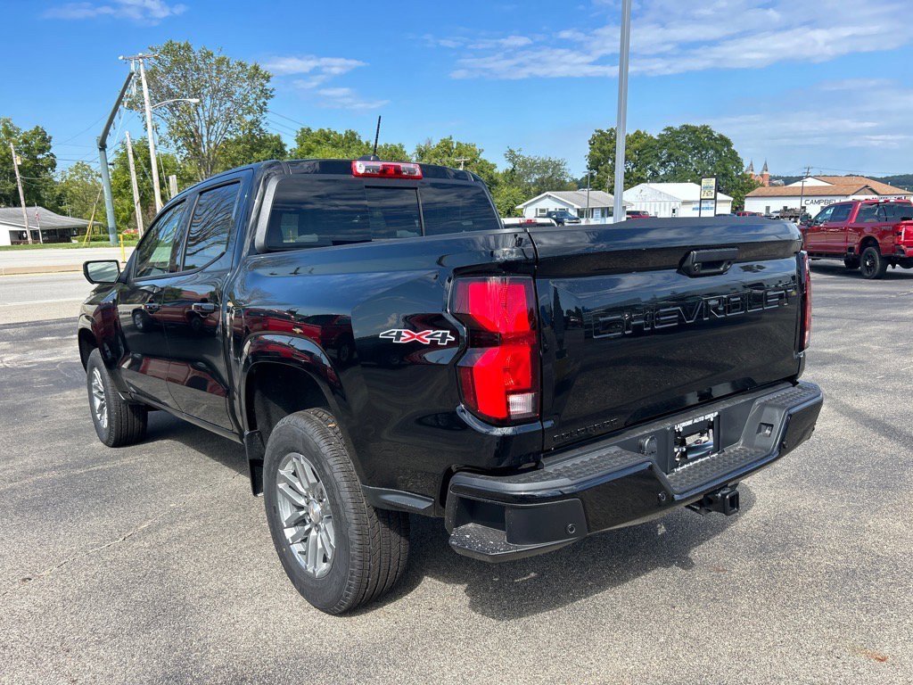 2026 Chevrolet Colorado LT photo 3