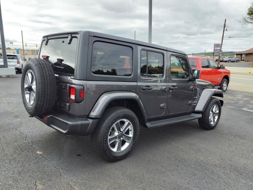 2021 Jeep Wrangler Unlimited Sahara photo 4