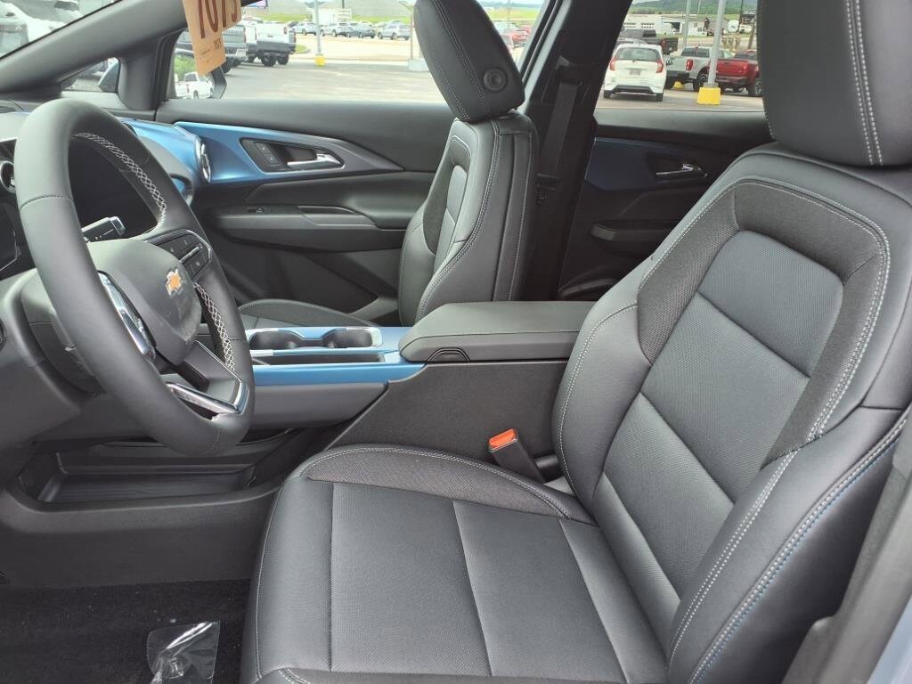 2025 Chevrolet Equinox EV 1LT photo 4