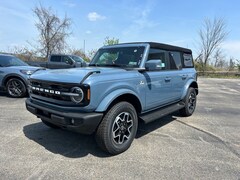 2025 Ford Bronco Outer Banks SUV