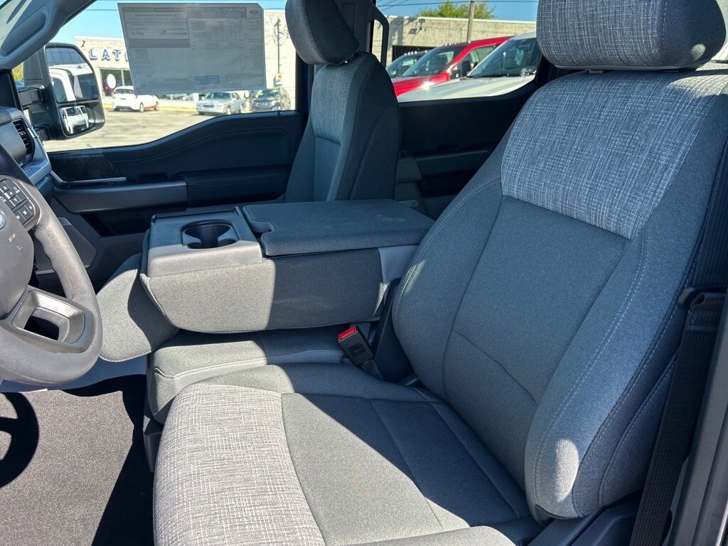 2026 Ford F-250 XLT photo 4