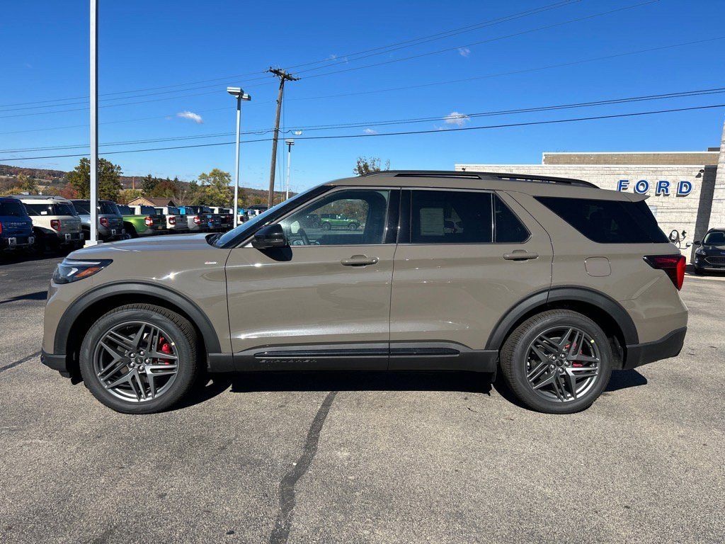 New 2026 Ford Explorer ST-Line SUV