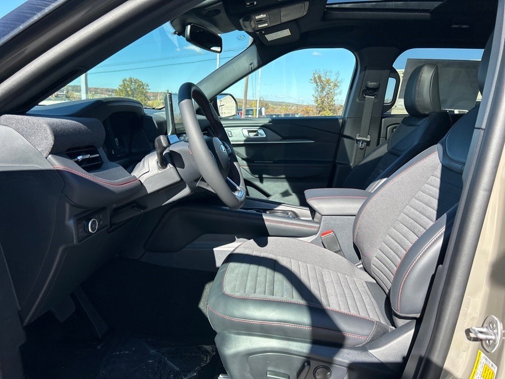 New 2026 Ford Explorer ST-Line SUV