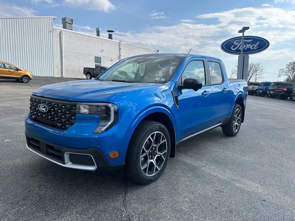 New 2025 Ford Maverick Lariat Truck