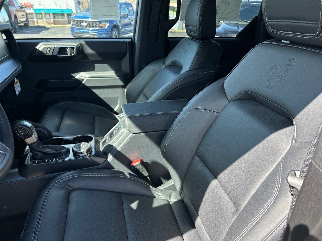 New 2025 Ford Bronco Badlands SUV