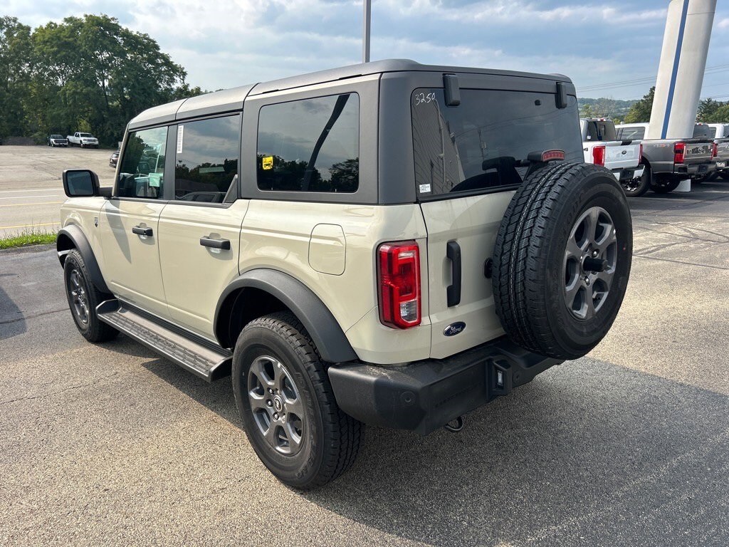 2025 Ford Bronco Big Bend photo 3