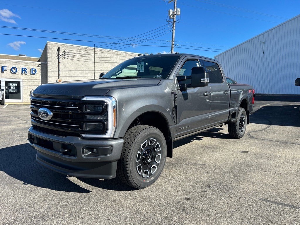 2026 Ford F-250 Super Duty Platinum's photo