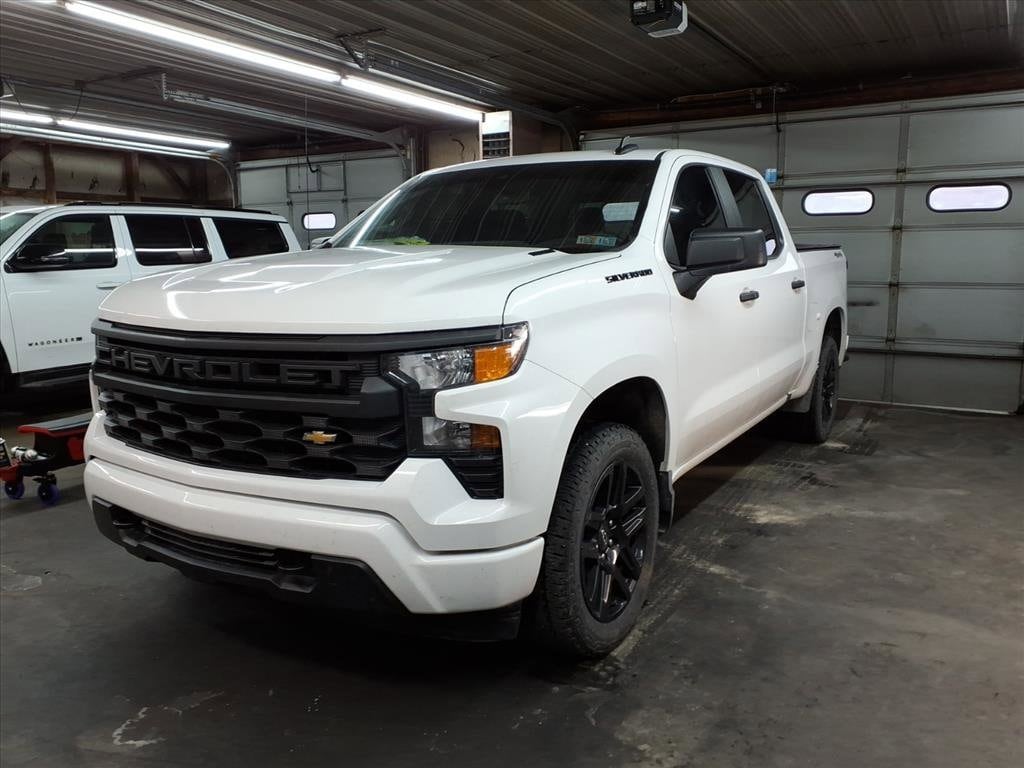 2024 Chevrolet Silverado 1500 Custom's photo