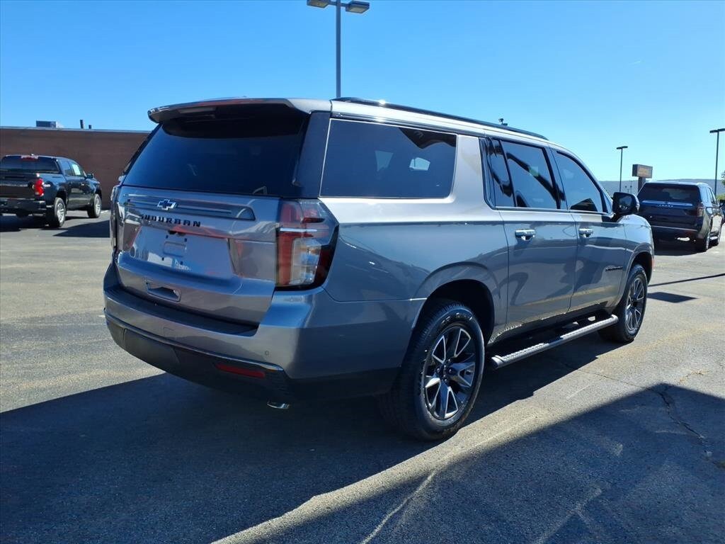 2022 Chevrolet Suburban Z71 photo 4