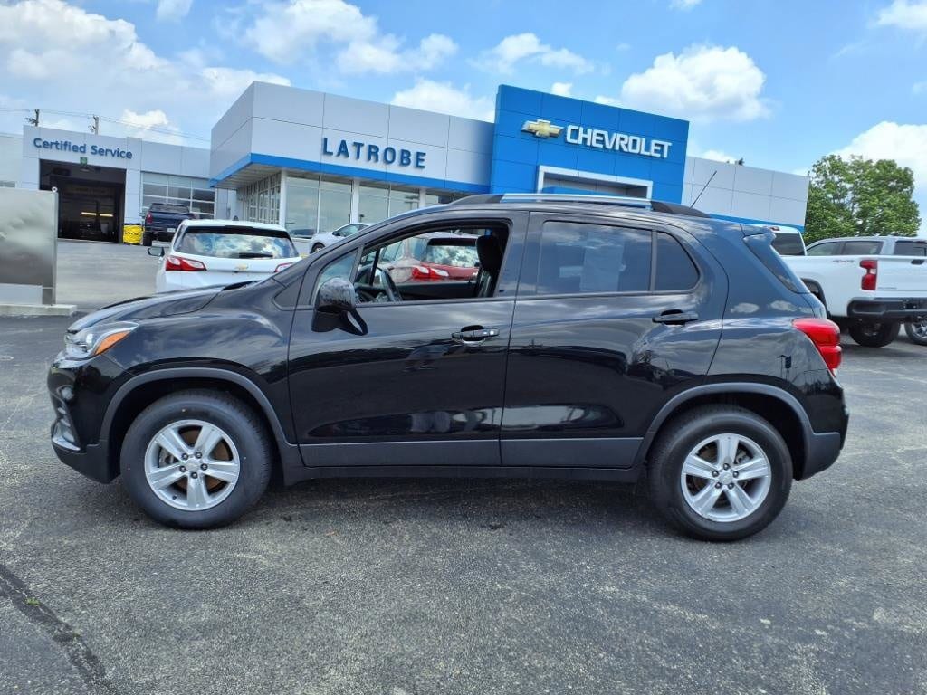 Used 2022 Chevrolet Trax LT with VIN KL7CJPSM0NB522767 for sale in Latrobe, PA