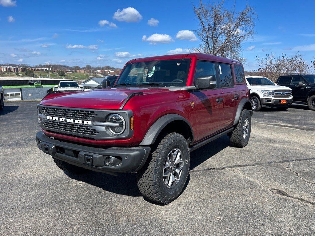 New 2025 Ford Bronco Badlands SUV