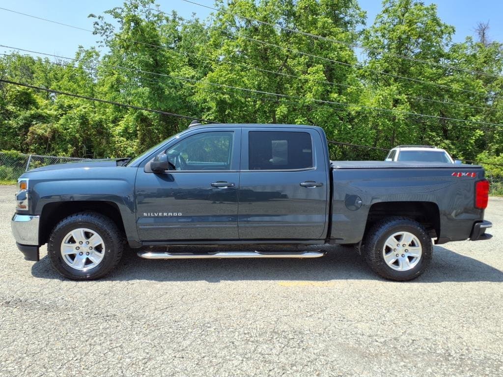 Used 2018 Chevrolet Silverado 1500 LT with VIN 3GCUKRECXJG532484 for sale in Latrobe, PA