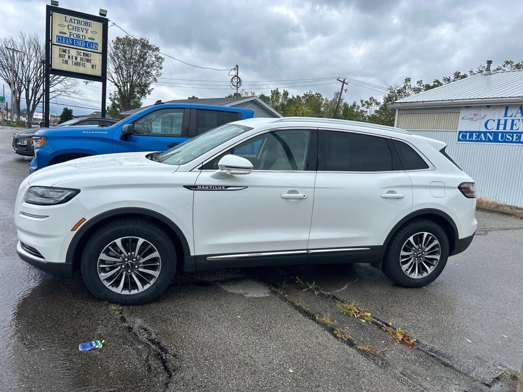 Used 2022 Lincoln Nautilus Standard SUV