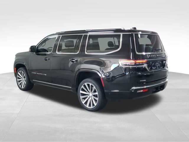 2022 Jeep Grand Wagoneer II photo 2