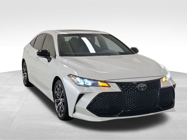 2019 Toyota Avalon XSE photo 2