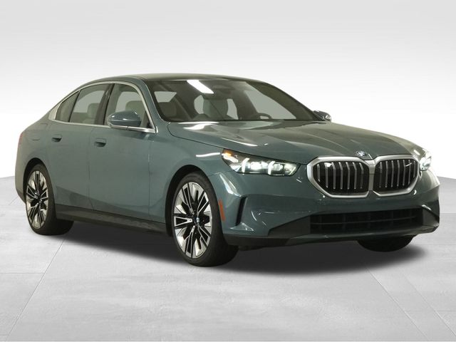 2025 Bmw 530i photo 2