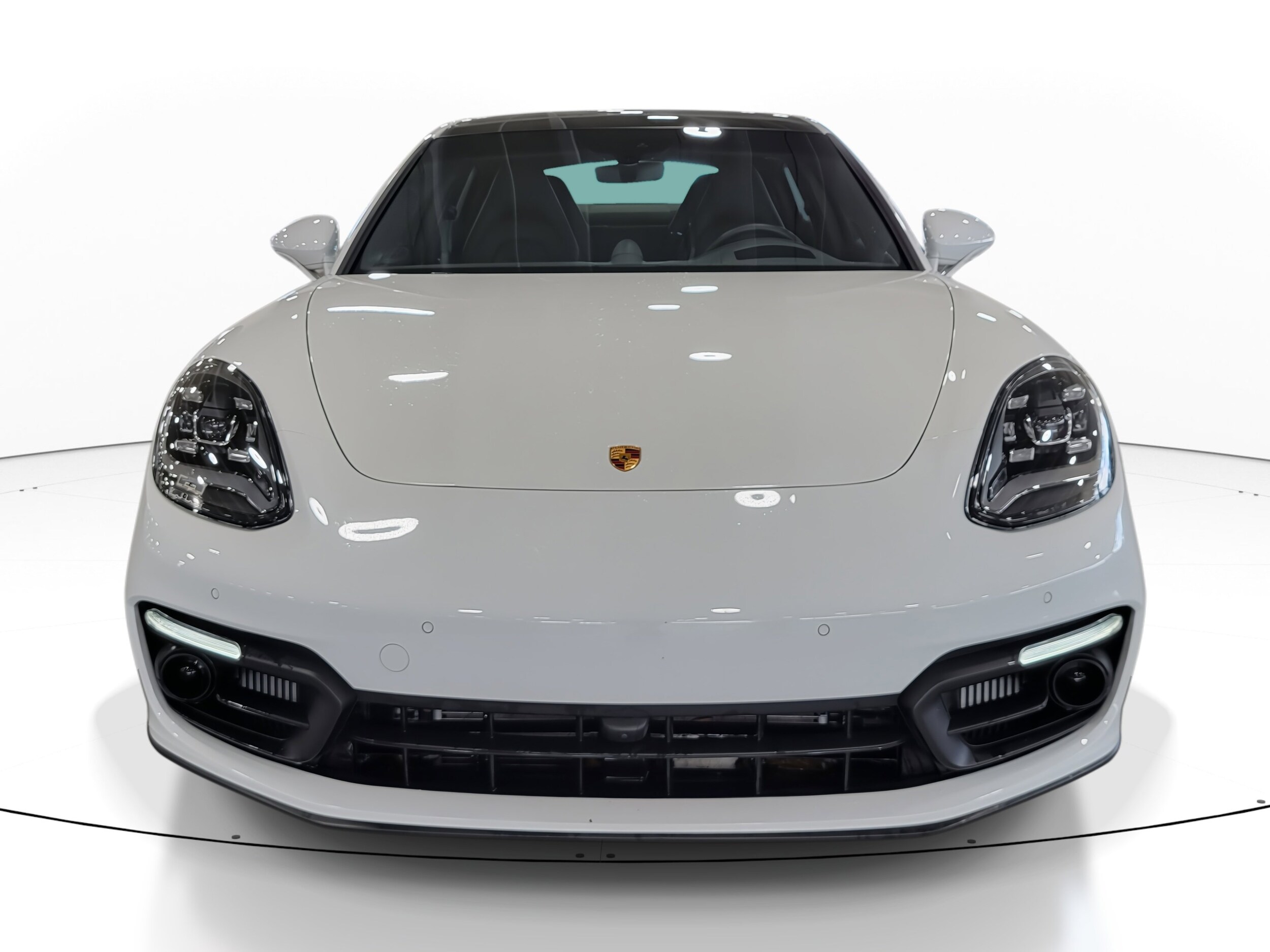 2023 Porsche Panamera 4S photo 3