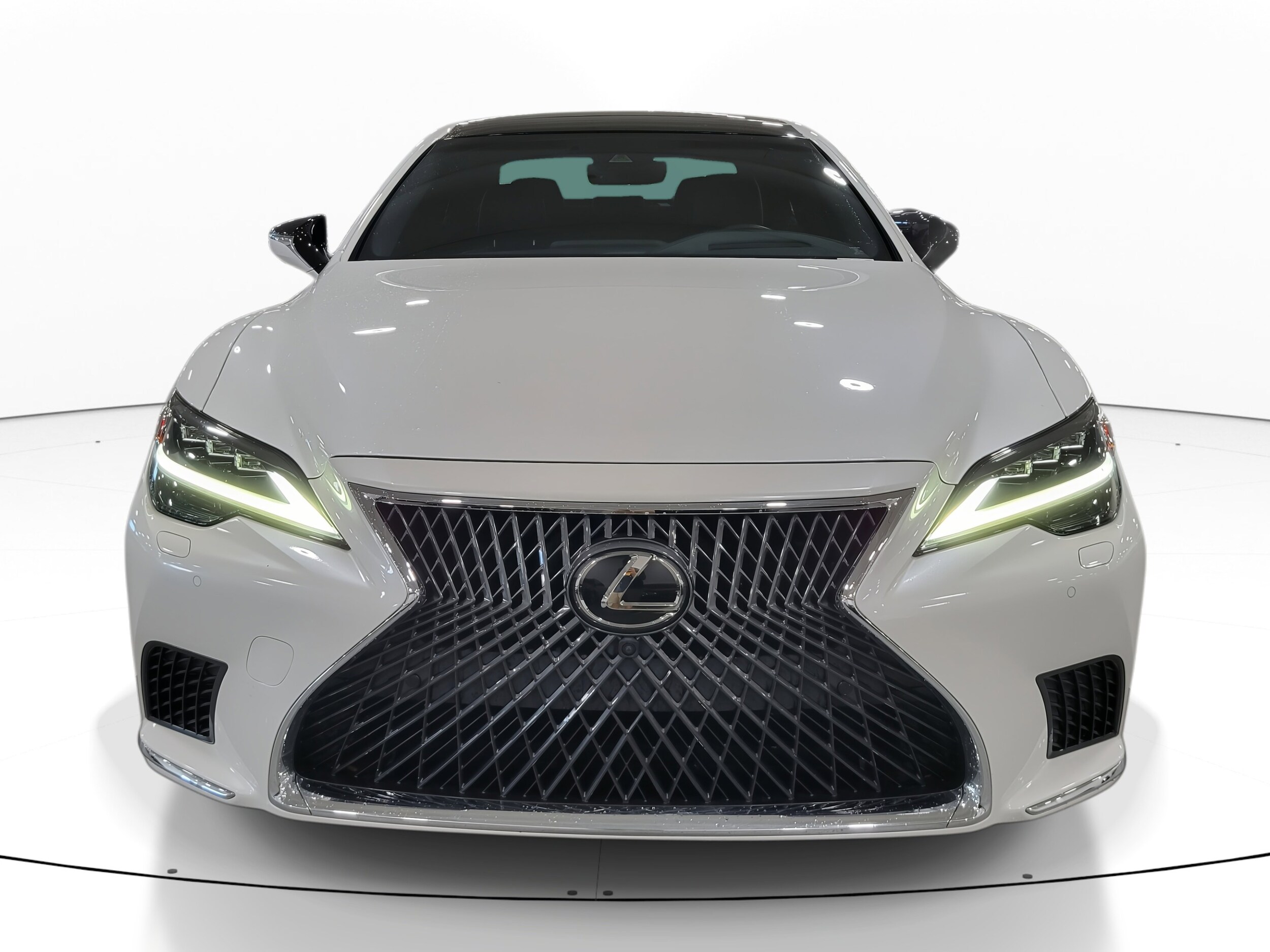 2022 Lexus LS 500 photo 3