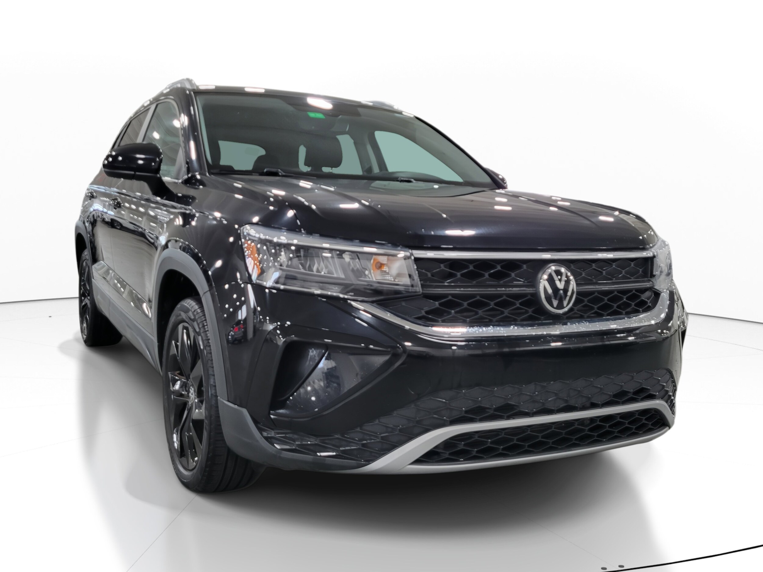 2022 Volkswagen Taos SE photo 4