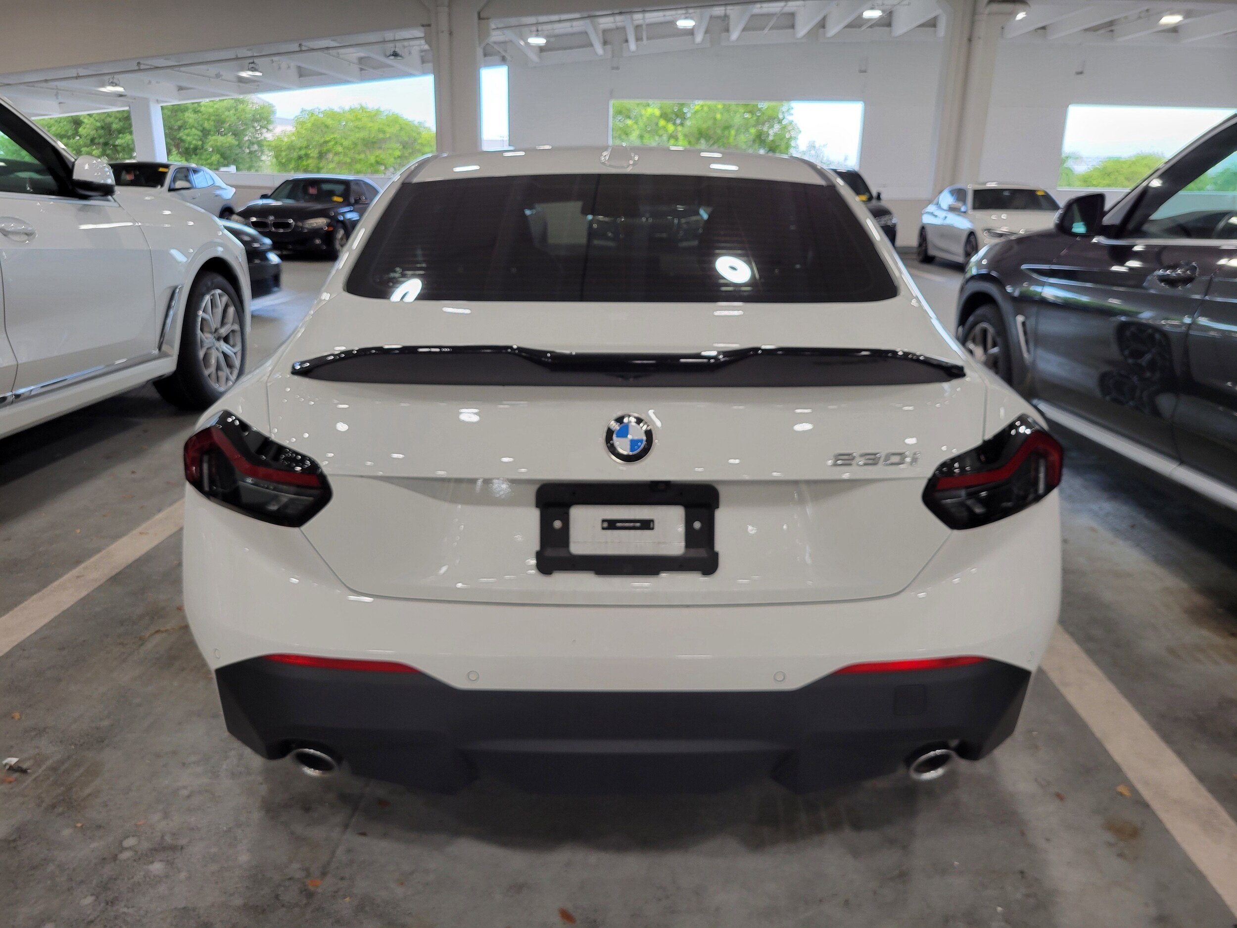 2025 Bmw 230i Coupe photo 4