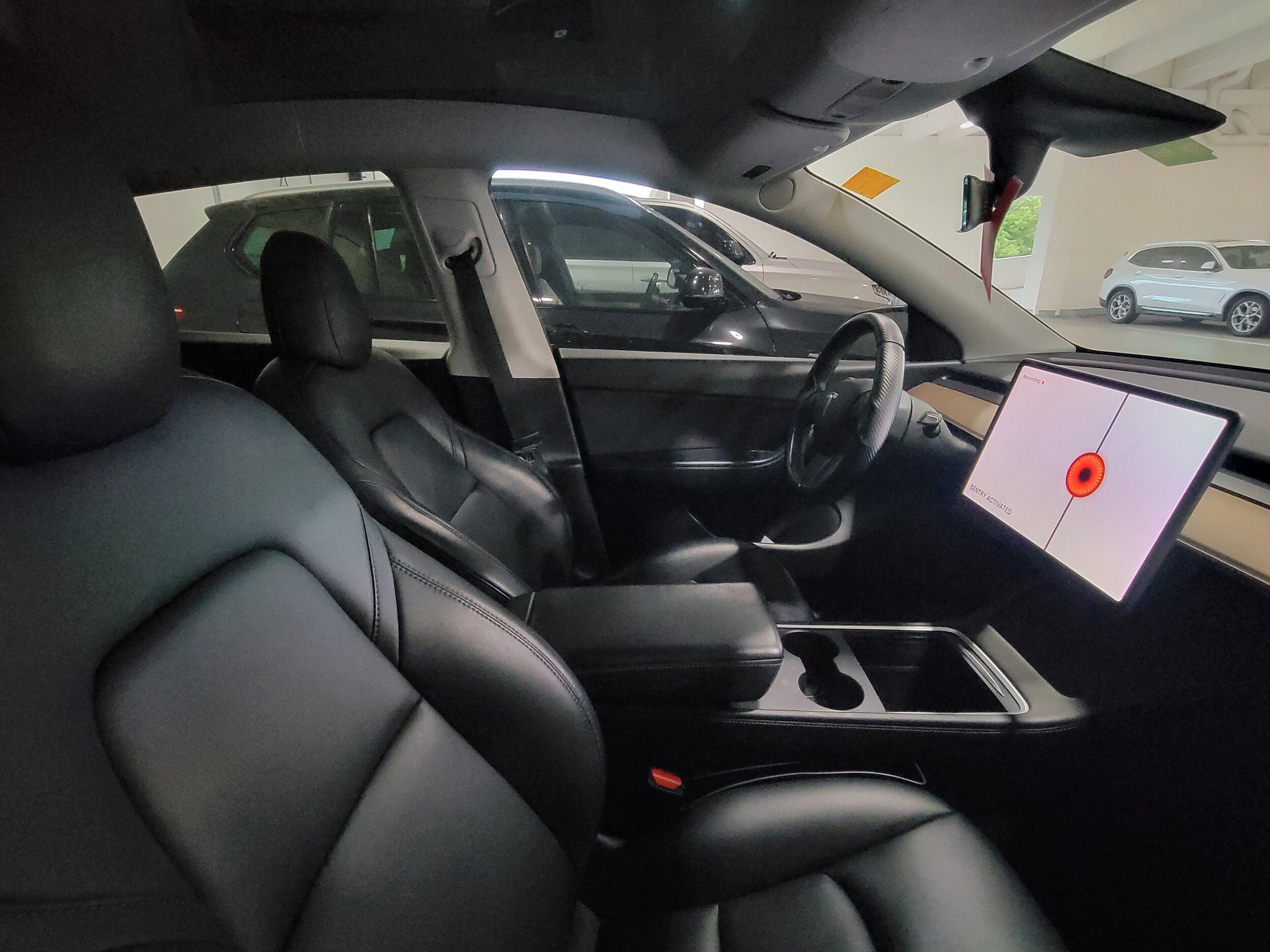 2022 Tesla Model Y Long Range photo 3
