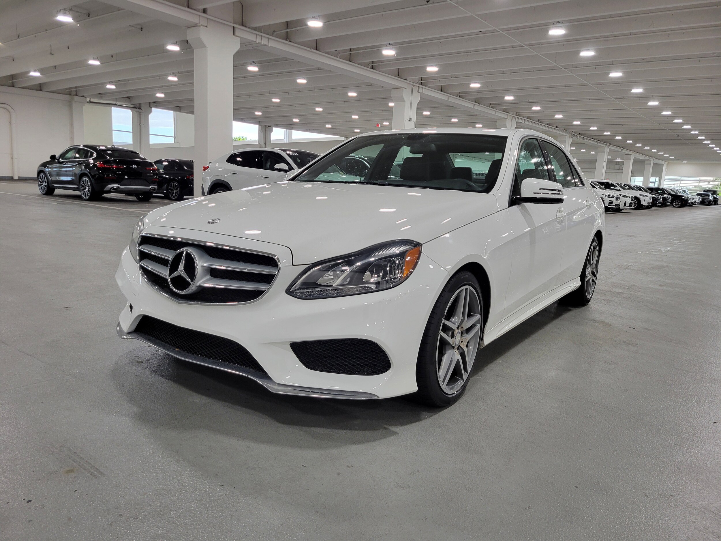 2015 Mercedes Benz E 350 Sedan photo 2