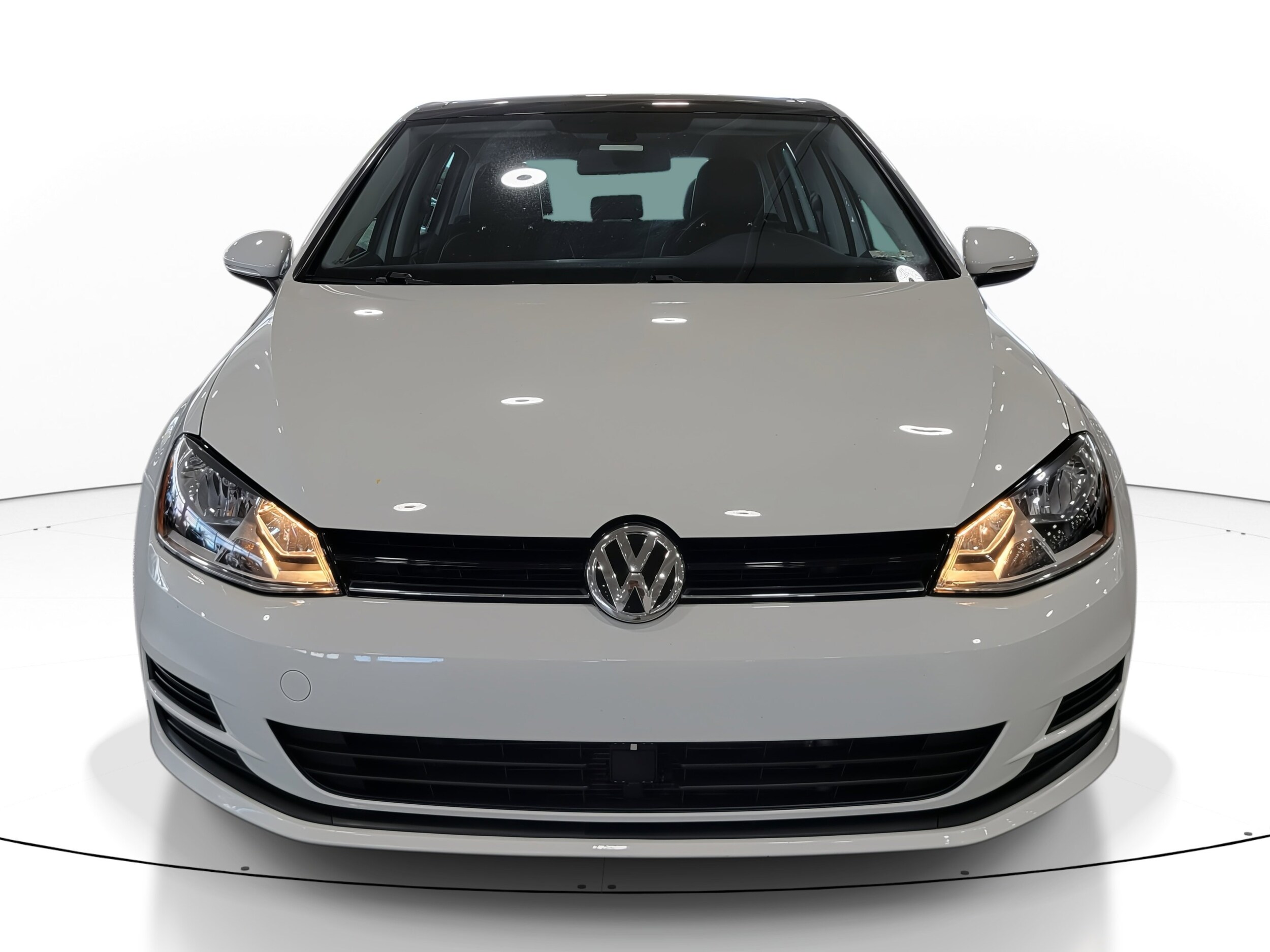 2017 Volkswagen Golf Wolfsburg Edition photo 2