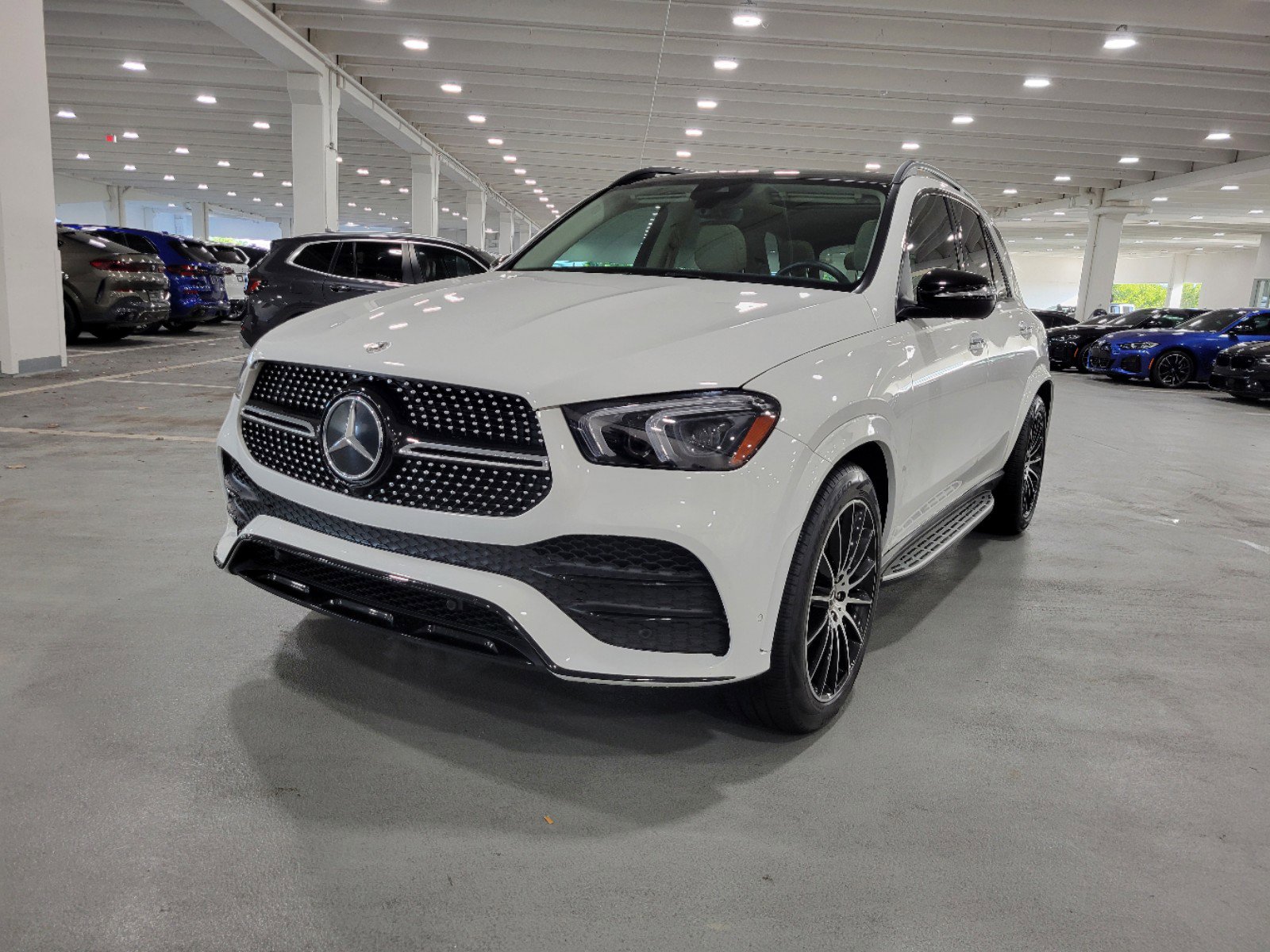 2022 Mercedes Benz GLE 450 photo 2