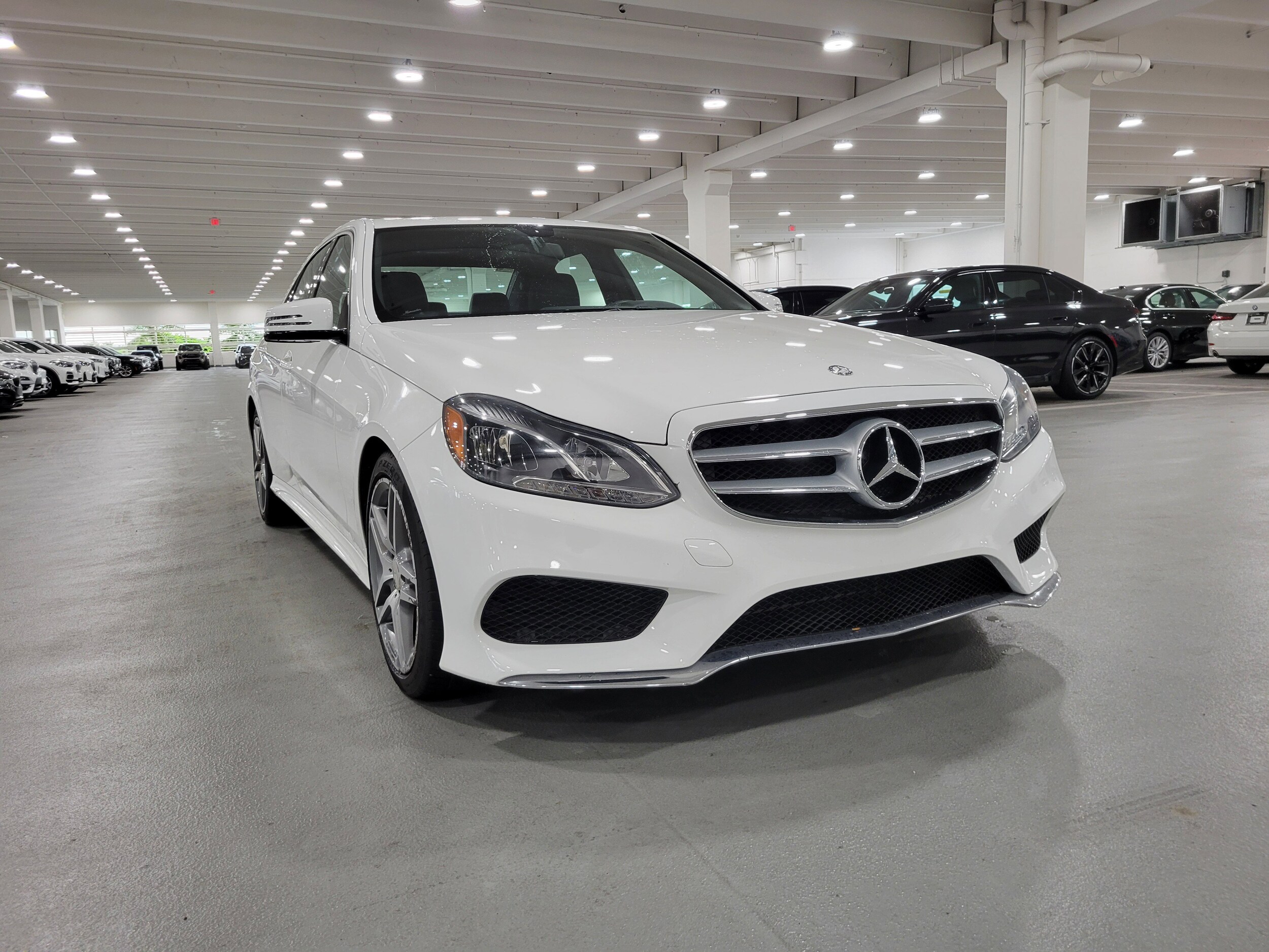 2015 Mercedes Benz E 350 Sedan photo 4