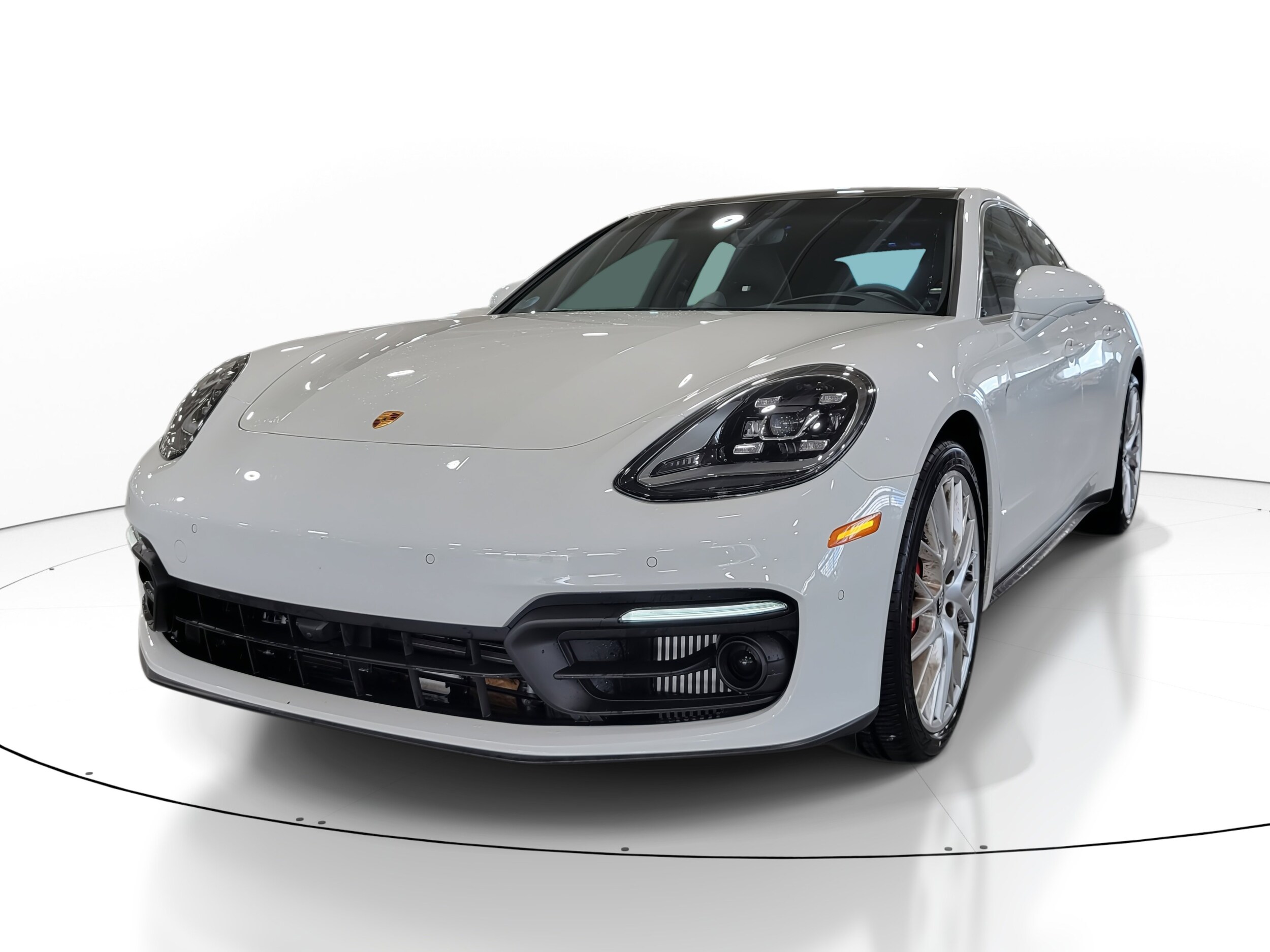 2023 Porsche Panamera 4S photo 2