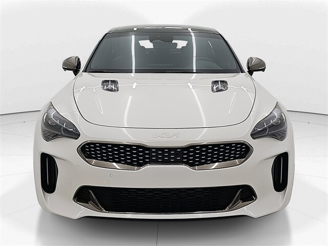 2022 Kia Stinger GT2 photo 2