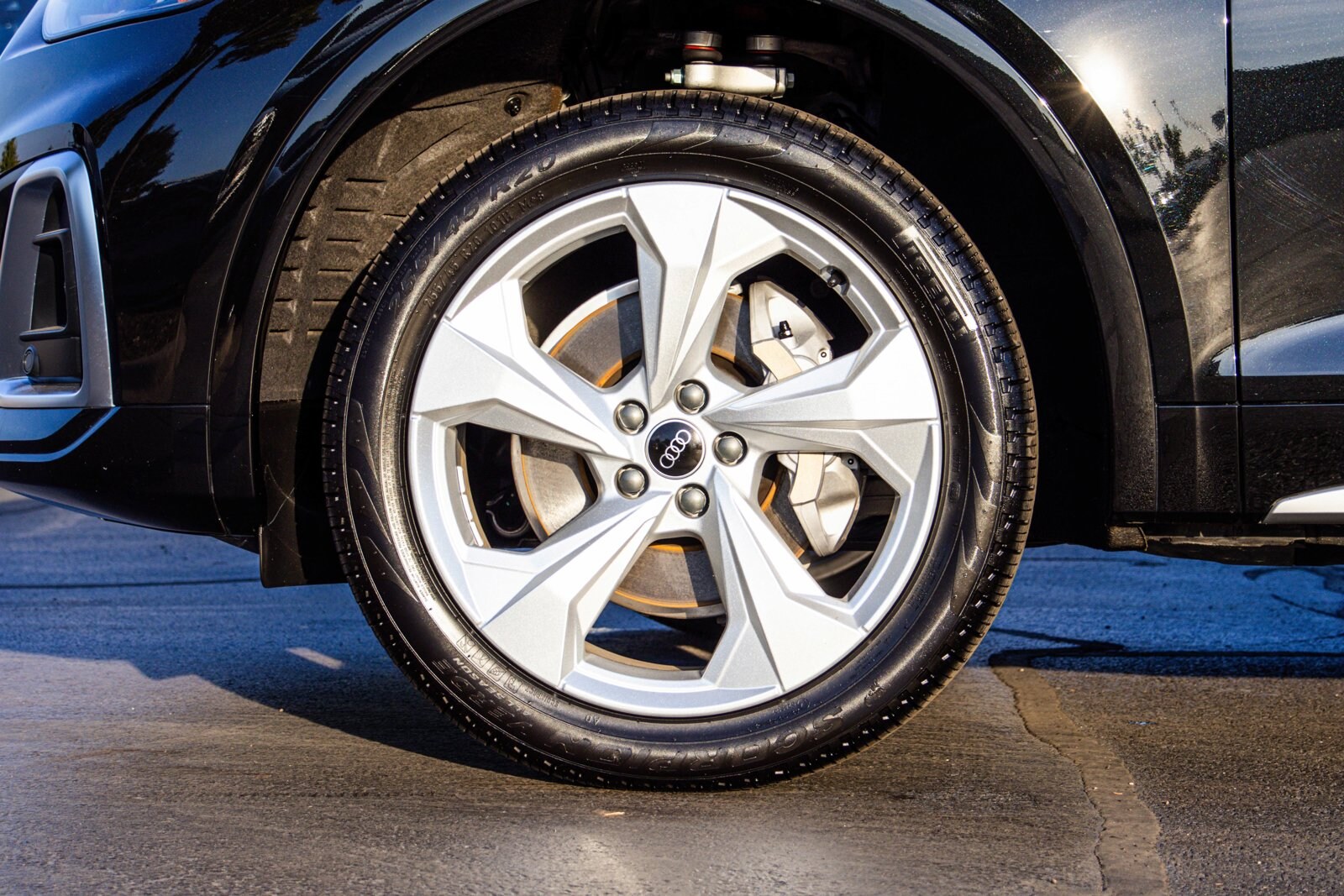 2025 AUDI Q5 - Image 9