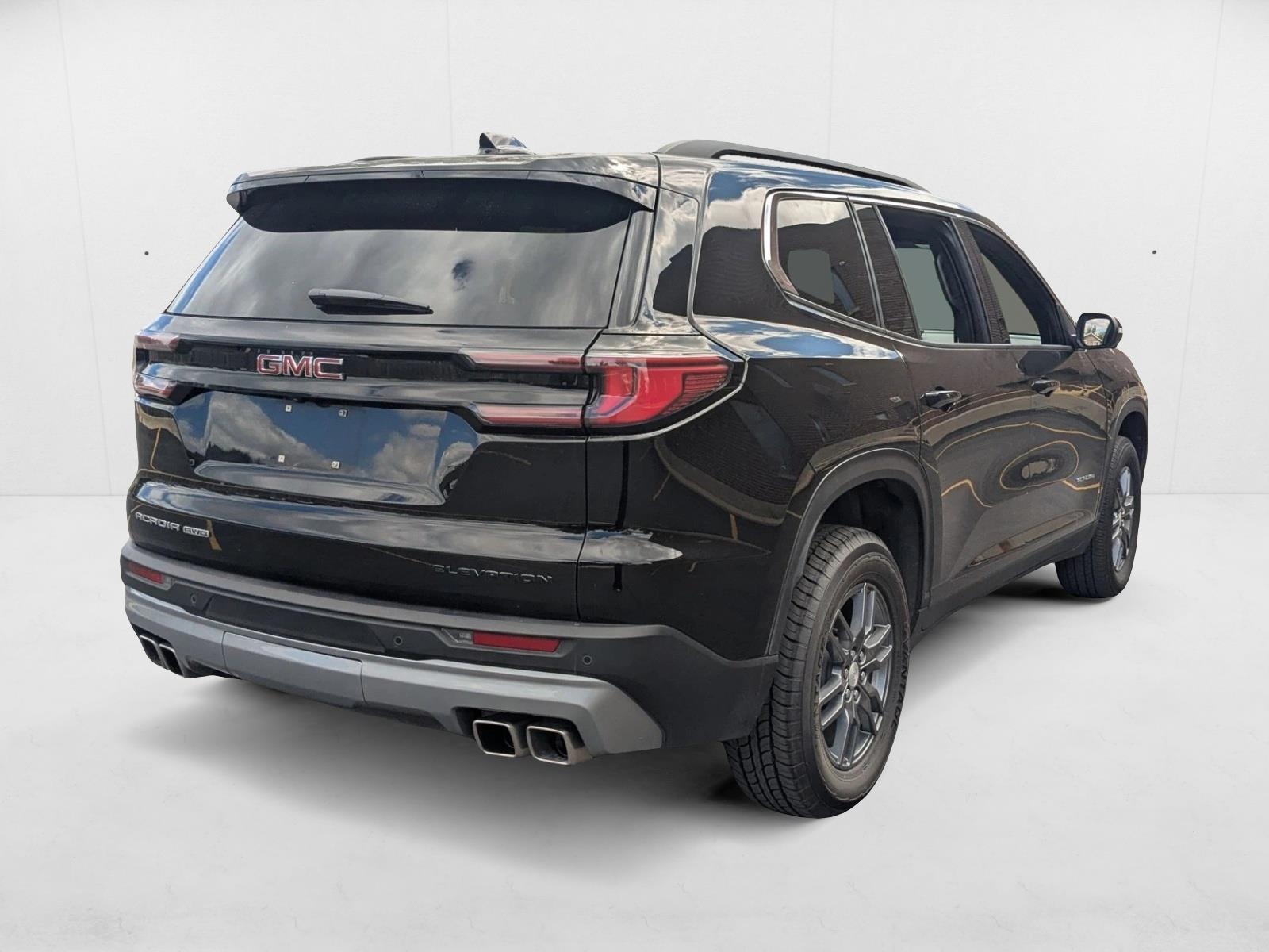 2025 GMC ACADIA - Image 5