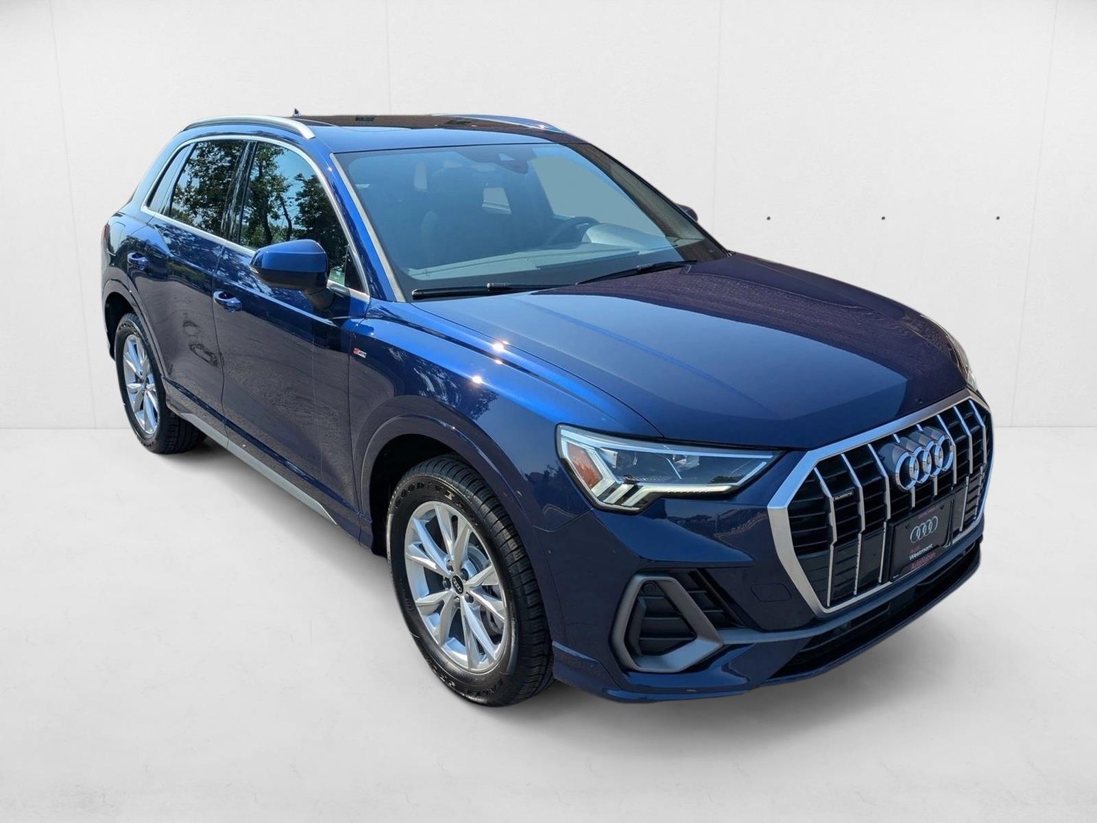 2025 Audi Q3 S line Premium photo 3