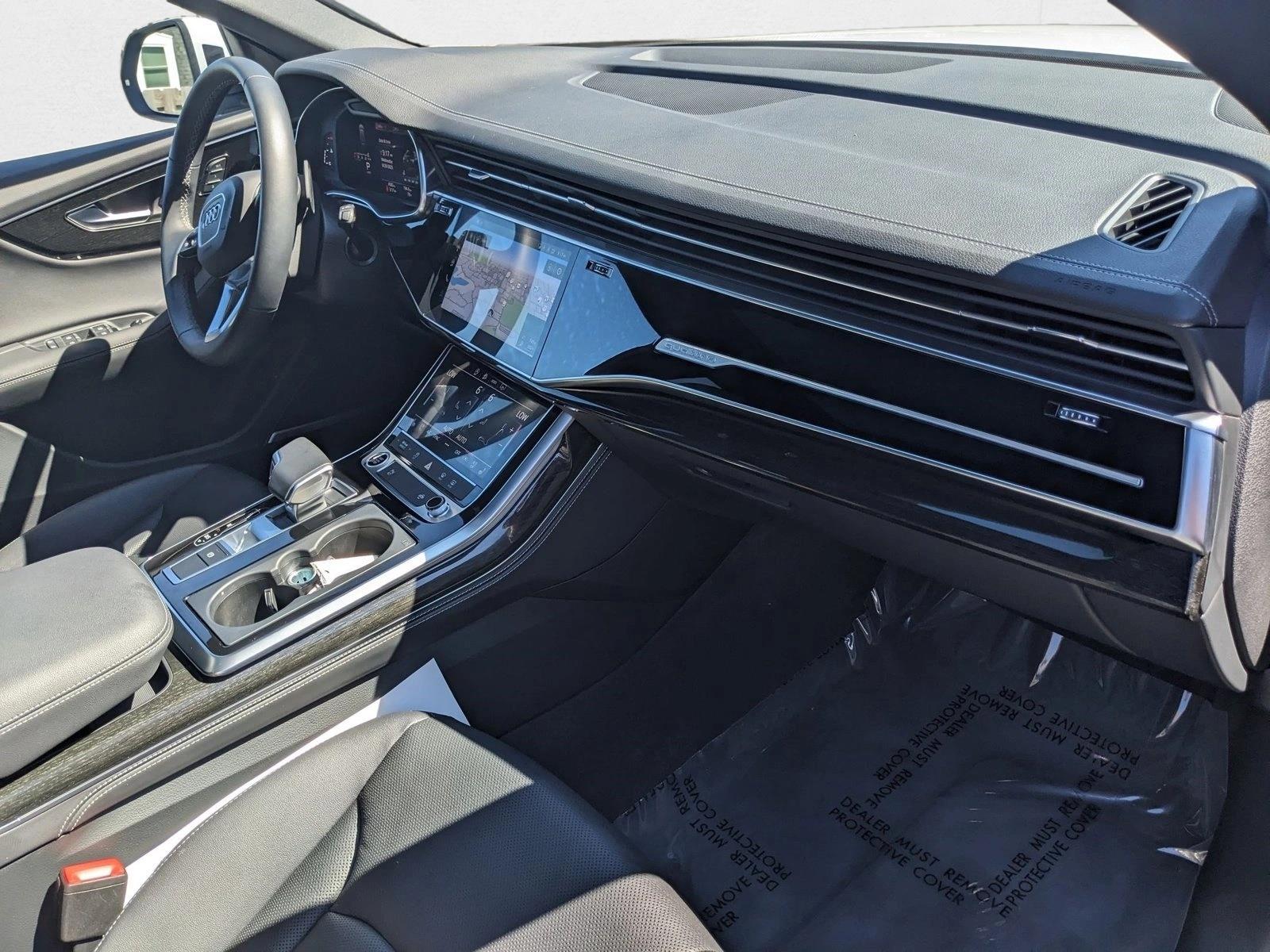 2025 AUDI Q8 - Image 22